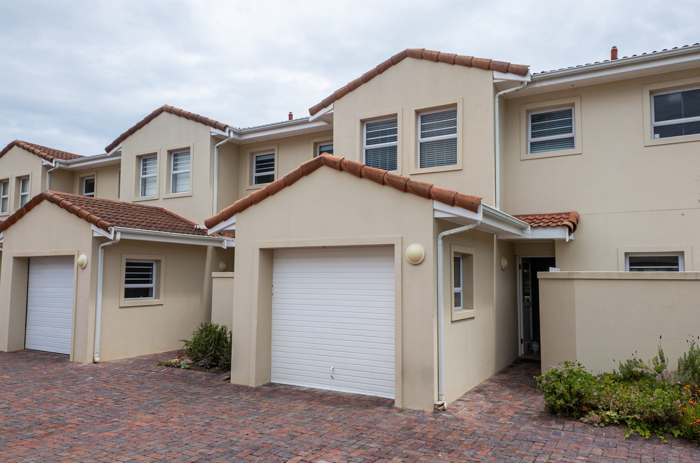 PACHENA PLACE 26
